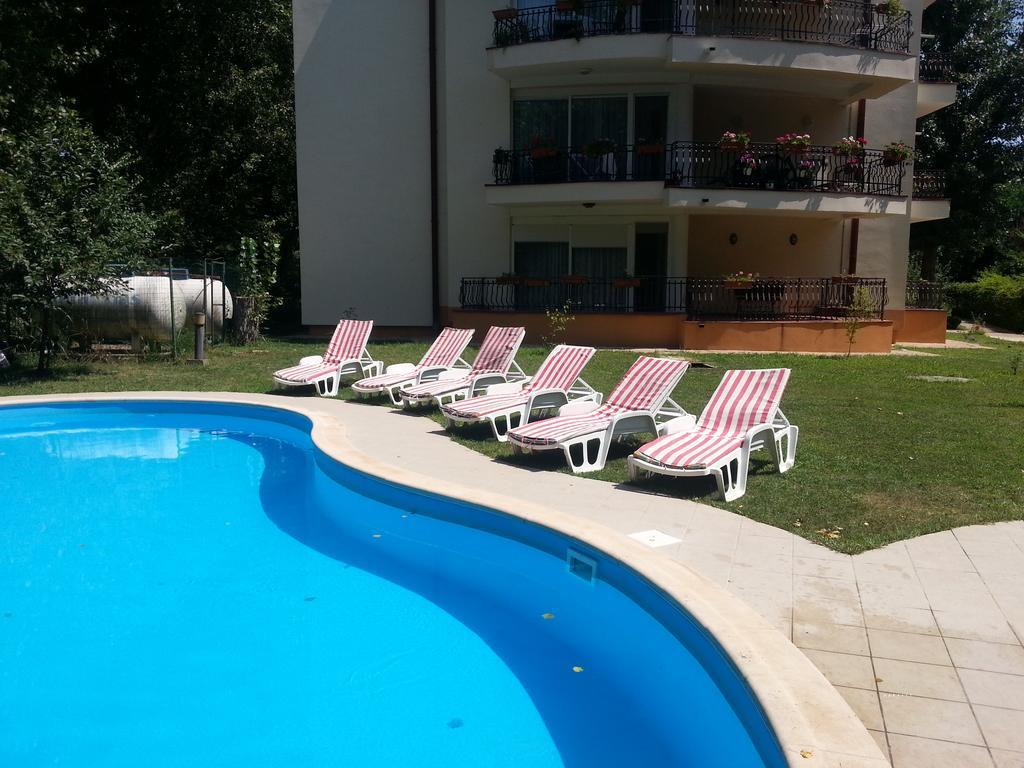 Club Topaz Apartments Нептун Екстер'єр фото