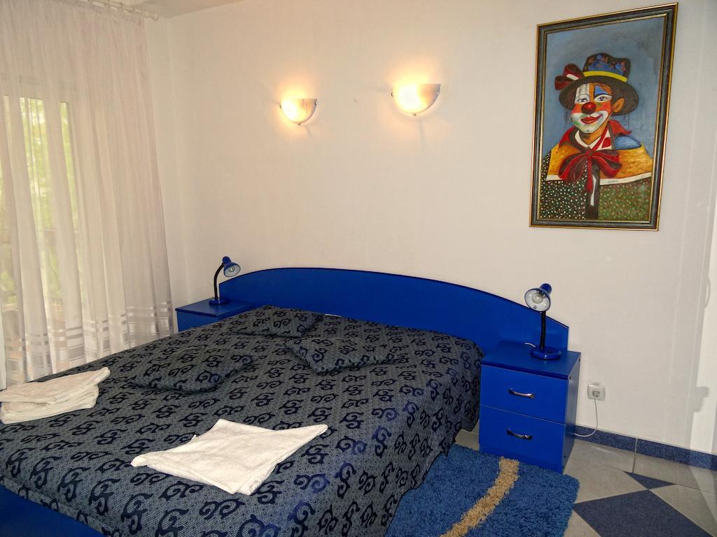 Club Topaz Apartments Нептун Номер фото