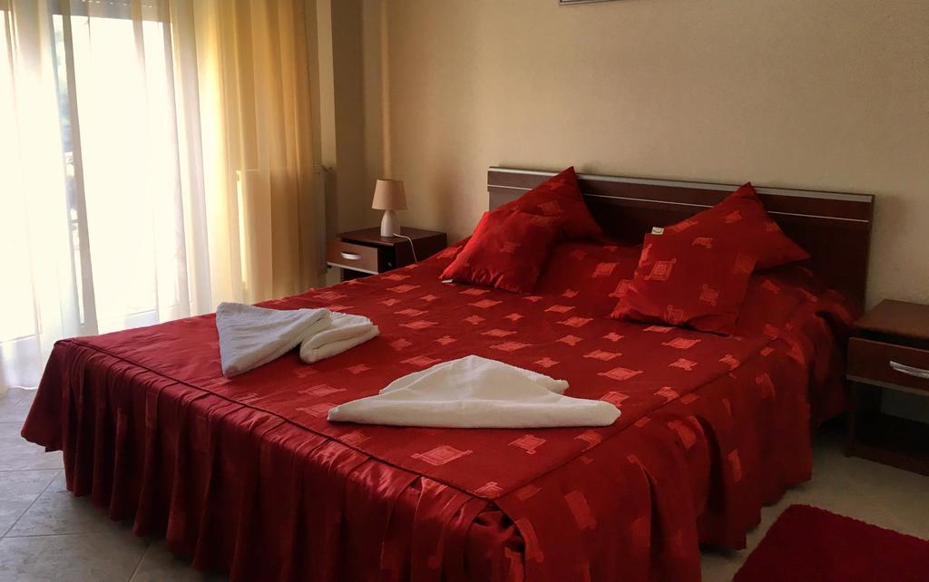 Club Topaz Apartments Нептун Екстер'єр фото