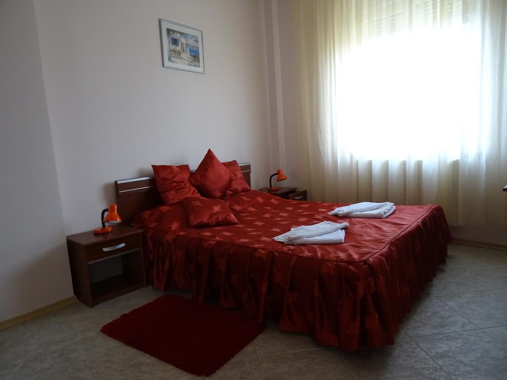 Club Topaz Apartments Нептун Екстер'єр фото