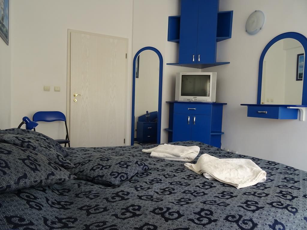 Club Topaz Apartments Нептун Екстер'єр фото