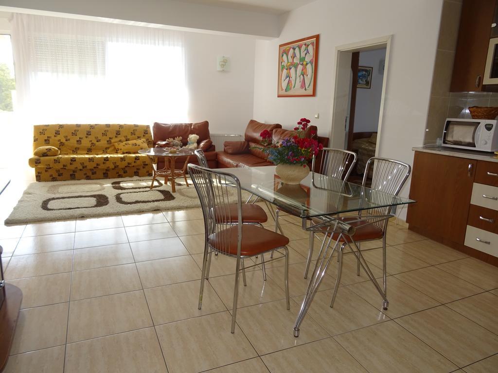 Club Topaz Apartments Нептун Екстер'єр фото