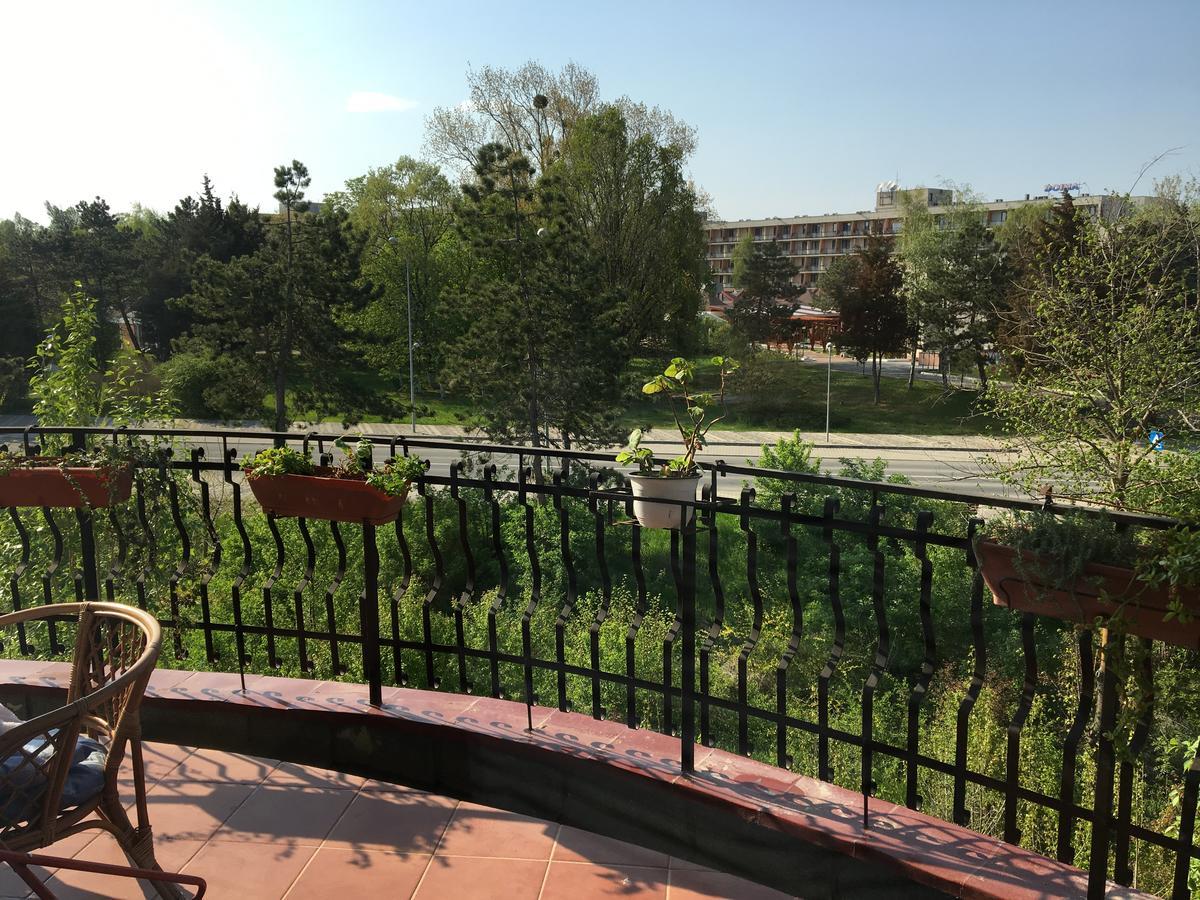 Club Topaz Apartments Нептун Екстер'єр фото